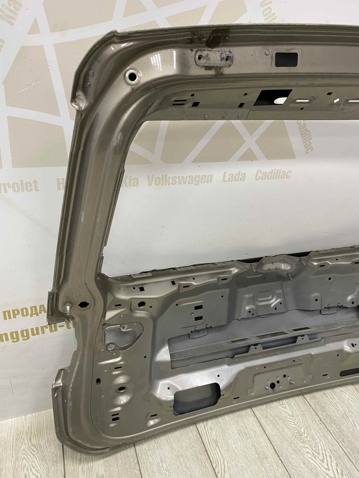 Крышка багажника Volkswagen Tiguan 2 2016 oem 5NA827025