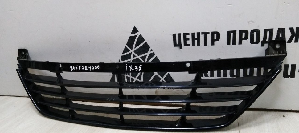 Решетка переднего бампера Hyundai IX35 (10-15) oem 865612Y000