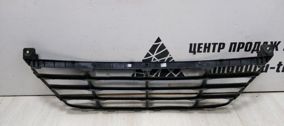 Решетка переднего бампера Hyundai IX35 (10-15) oem 865612Y000