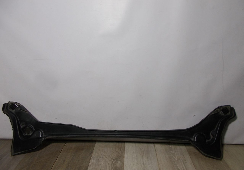 Обивка жабо бу BMW 2 F45 OEM 51717305497