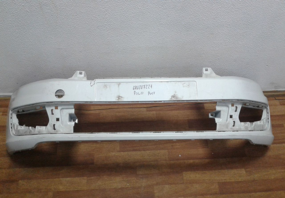 Бампер передний Volkswagen Polo (15>) рестайл (трещ.) oem 6ru807221