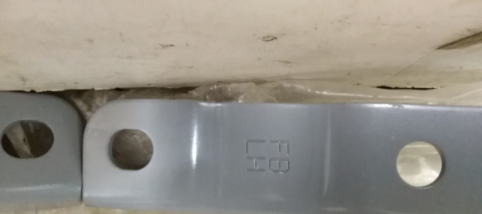 Петли капота Kia Rio 4 FB 2017> oem 79120H0000 79110H0000