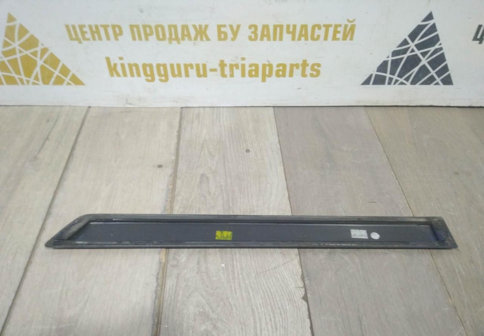 Молдинг двери задний правый бу Skoda Yeti OEM 5L0853754A Молдинг двери задний правый бу Skoda Yeti OEM 5L0853754A