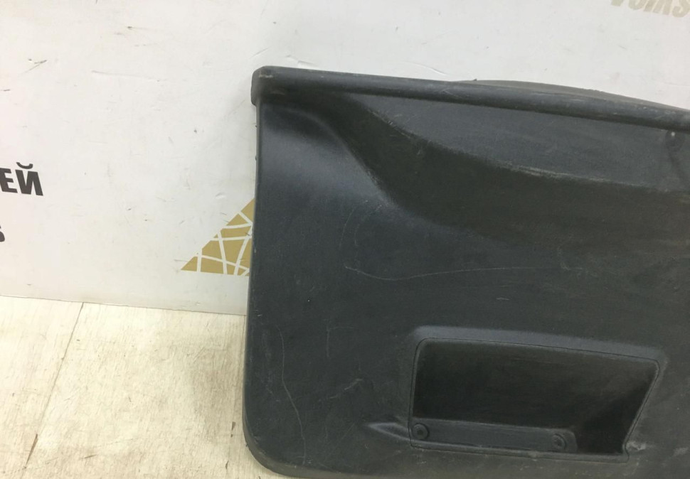 Обивка крышки багажника Renault Duster OEM 909008769R