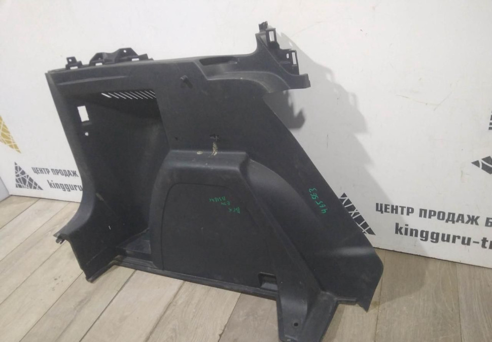 Обшивка багажника левая бу Skoda Yeti OEM 5L6867427K Обшивка багажника левая бу Skoda Yeti OEM 5L6867427K