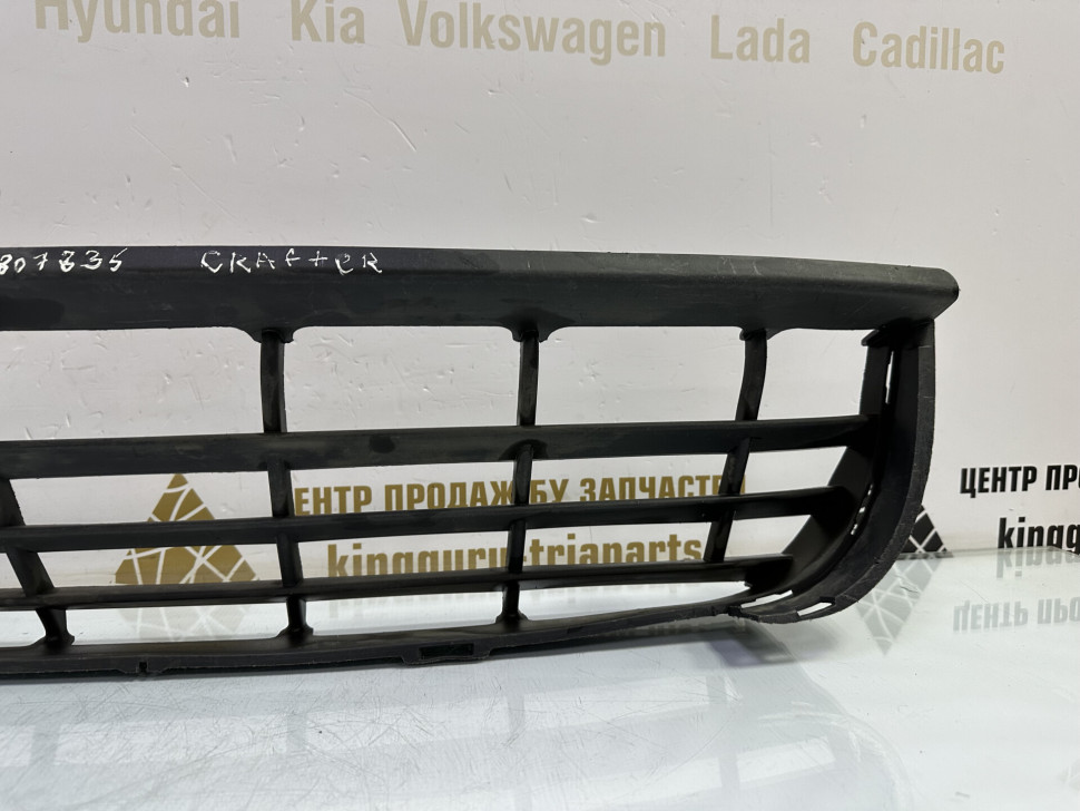Решетка переднего бампера Volkswagen Crafter 1 2006 OEM 2E0807835 Решетка переднего бампера Volkswagen Crafter 1 2006 OEM 2E0807835