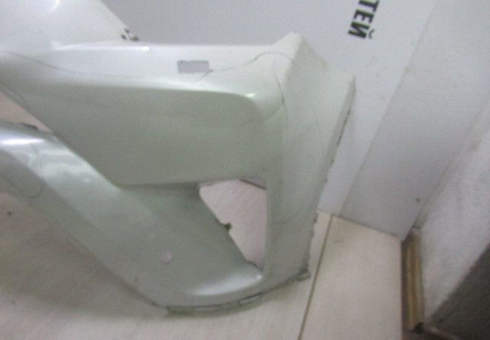 Бампер передний Toyota RAV4 CA40 oem 5211942A40 (Скл-3) Бампер передний Toyota RAV4 CA40 oem 5211942A40 (Скл-3)