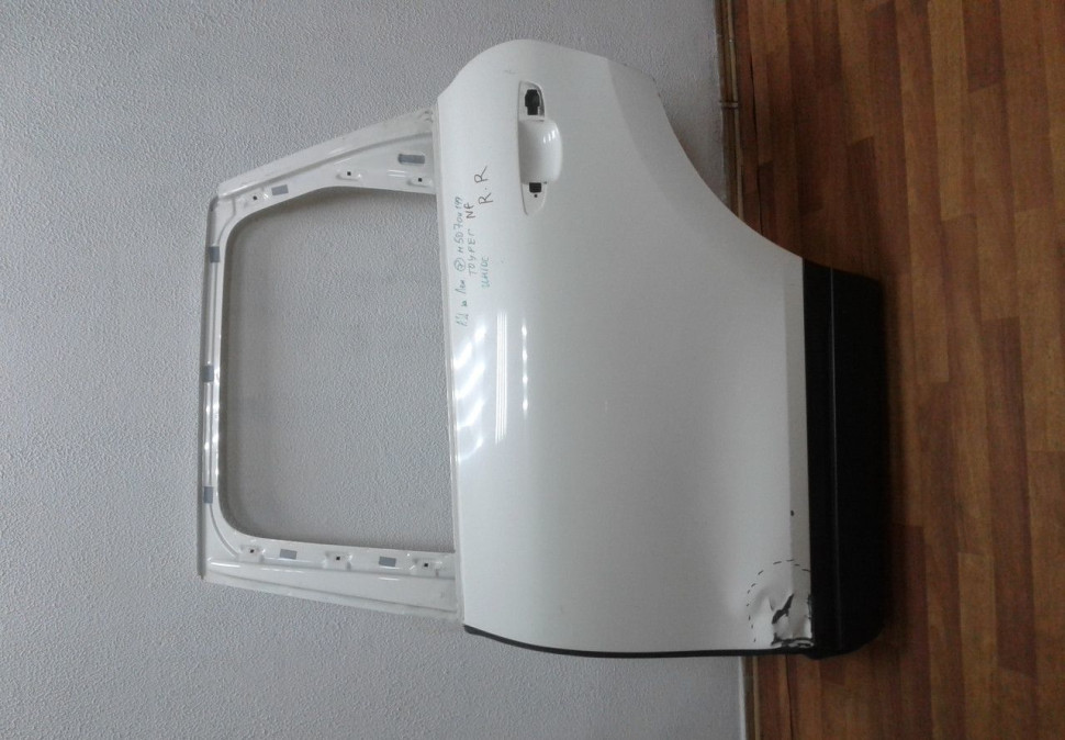 Дверь задняя левая Volkswagen Touareg NF (вмятина) (скл-3)