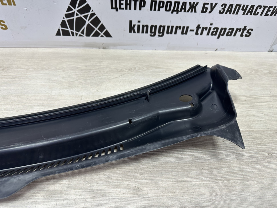 Жабо Volkswagen Caravelle T6 2015