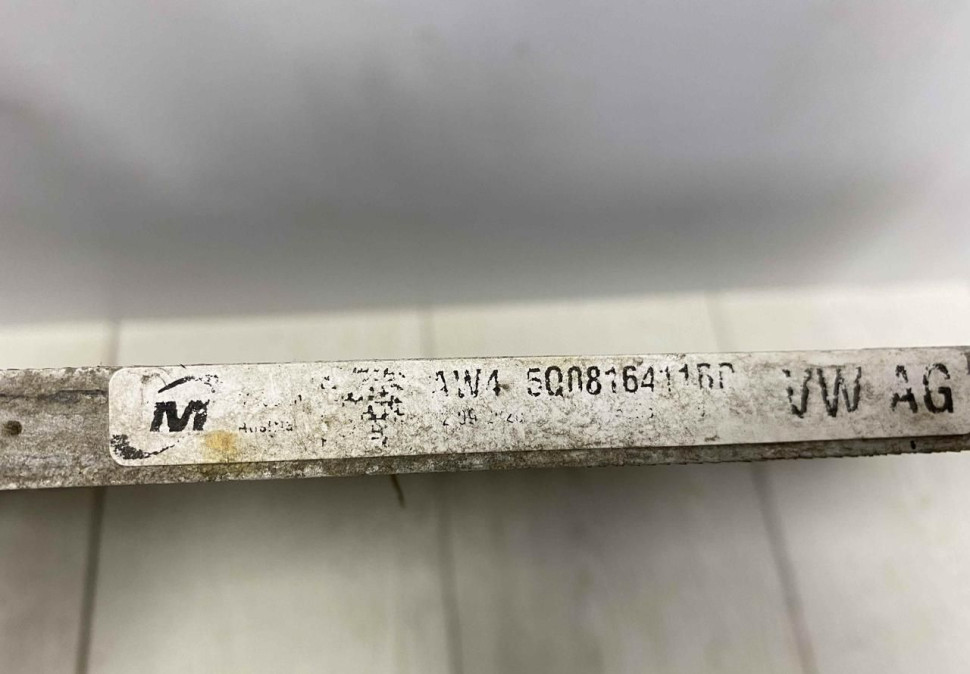 Радиатор кондиционера Skoda Octavia A7 OEM 5Q0816411BG