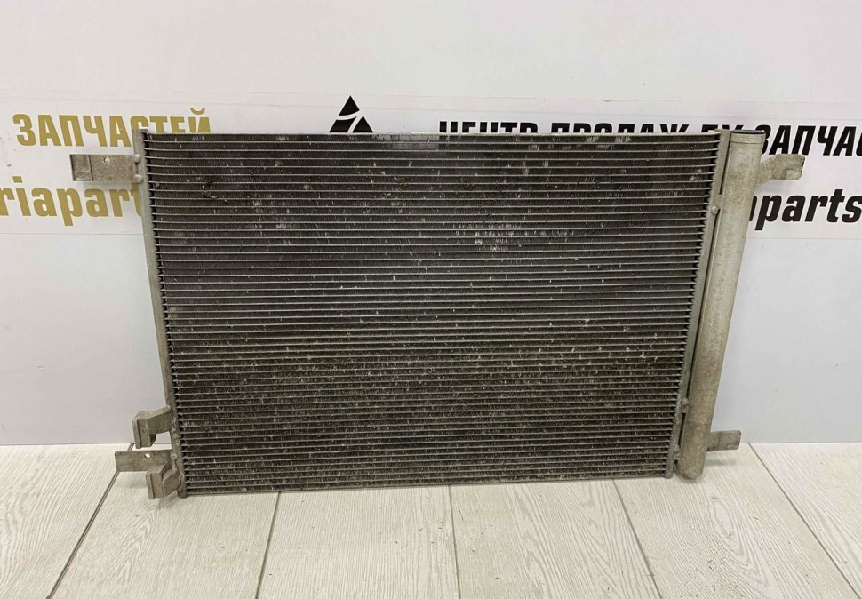 Радиатор кондиционера Skoda Octavia A7 OEM 5Q0816411BG