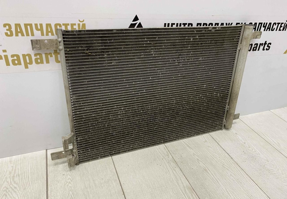 Радиатор кондиционера Skoda Octavia A7 OEM 5Q0816411BG Радиатор кондиционера Skoda Octavia A7 OEM 5Q0816411BG