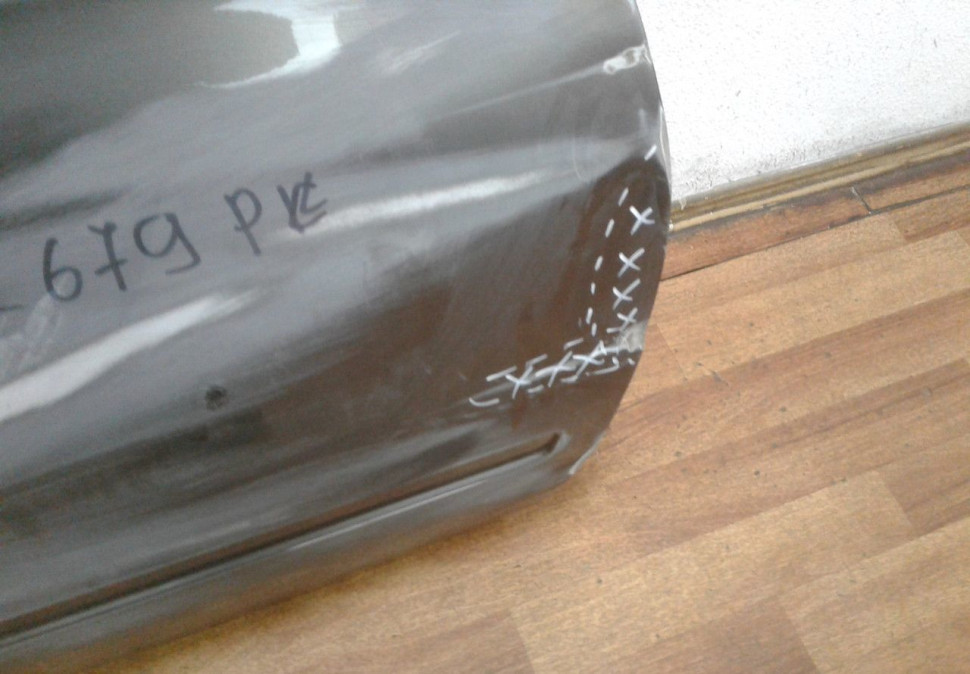 Дверь передняя правая Lada Granta oem 11180610001470 (вмятины) (скл-3) Дверь передняя правая Lada Granta oem 11180610001470 (вмятины) (скл-3)