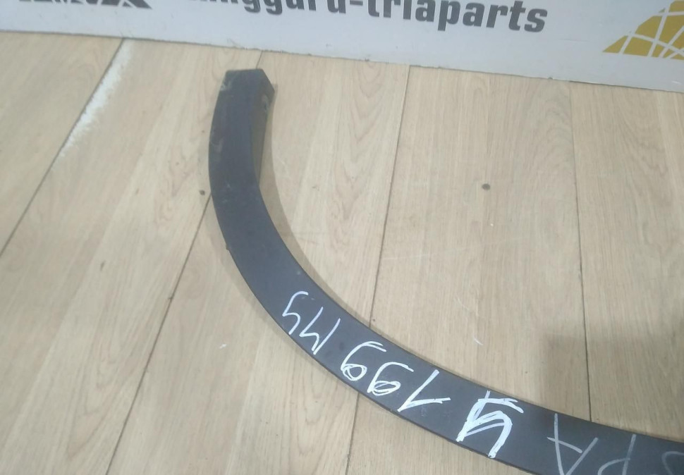 Молдинг крыла задний левый бу BMW X6 F16 OEM 51777319833 Молдинг крыла задний левый бу BMW X6 F16 OEM 51777319833