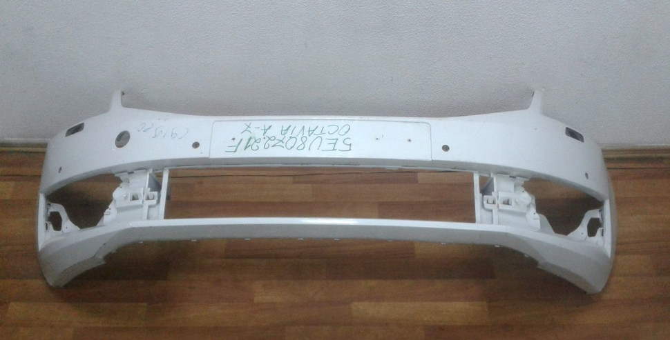 Бампер передний бу Skoda Octavia A7 рестайлинг OEM 5EU807221F