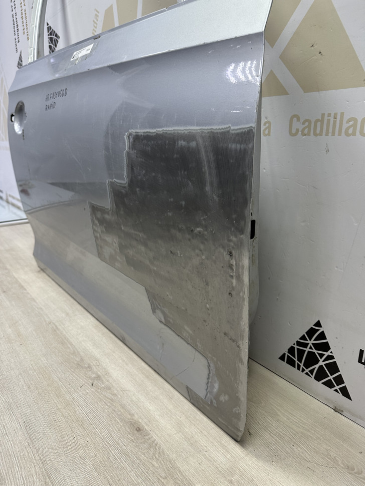Дверь передняя правая бу Skoda Rapid OEM 6RF831056D Дверь передняя правая бу Skoda Rapid OEM 6RF831056D