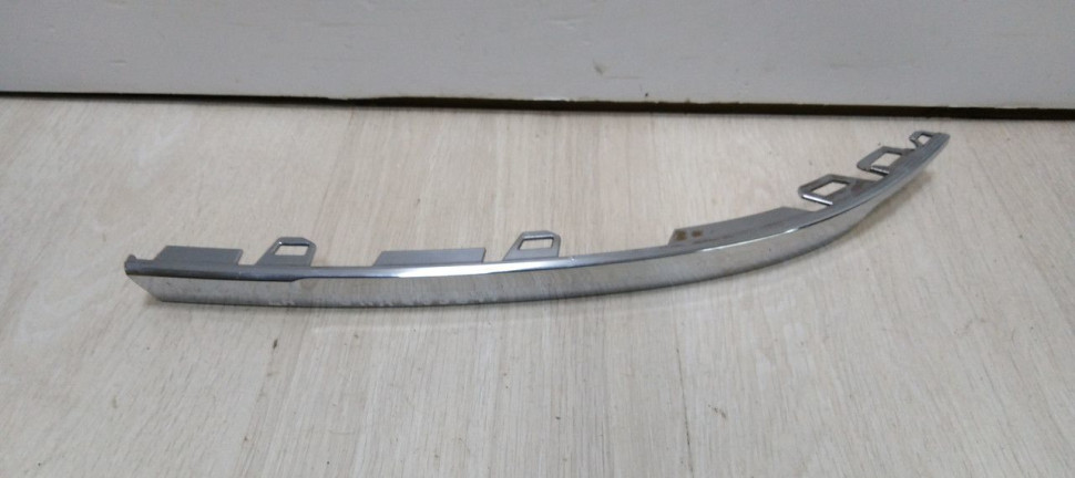 Молдинг заднего бампера левый Volkswagen Tiguan 2 16-20 Oem 5NA853841