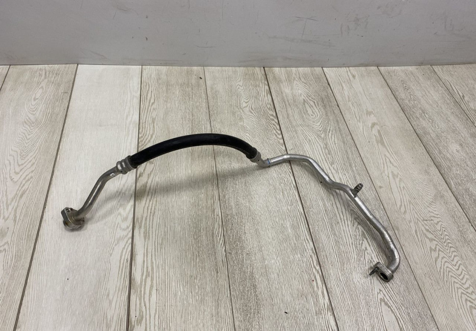 Трубка кондиционера Skoda Octavia A7 Volkswagen Tiguan 2  OEM 5QF820743B