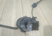 Замок двери задний левый бу Renault Kaptur OEM 805034742R