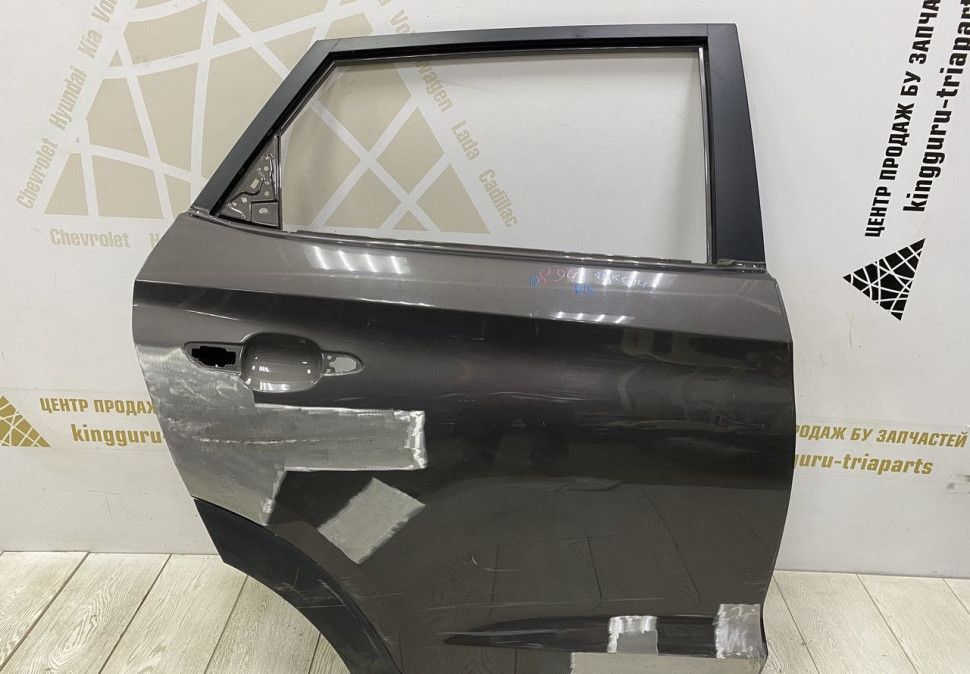 Дверь задняя правая Hyundai Tucson 3 2015 oem 77004D7000
