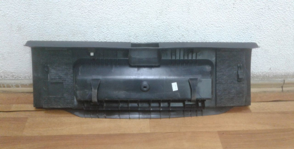 Обивка задней панели бу Skoda Octavia A7 OEM 5E5863459 Обивка задней панели бу Skoda Octavia A7 OEM 5E5863459