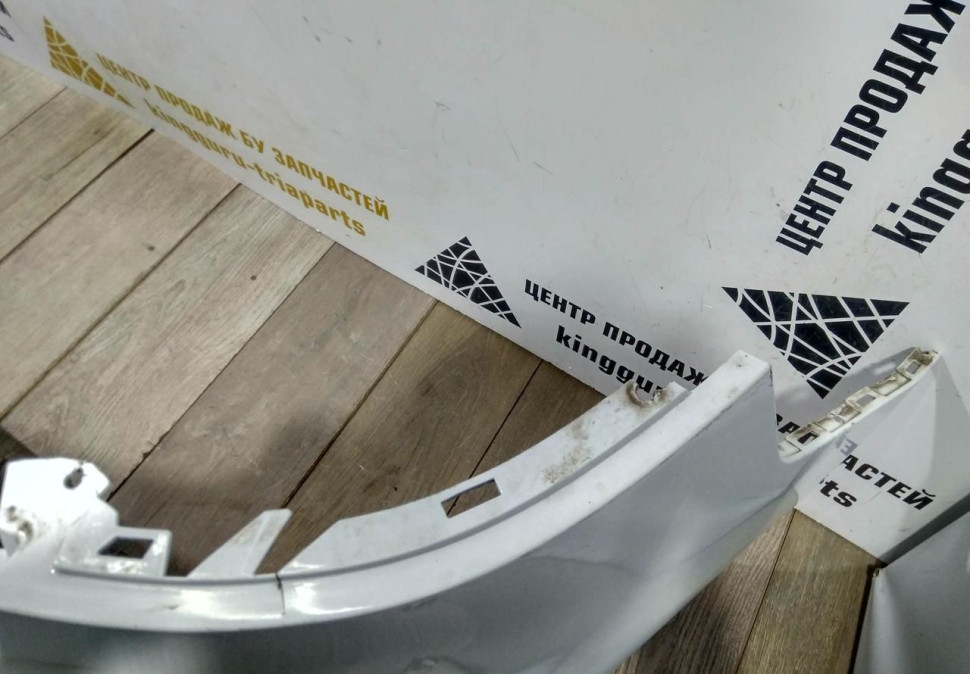 Бампер задний бу Renault Fluence OEM 850220041R