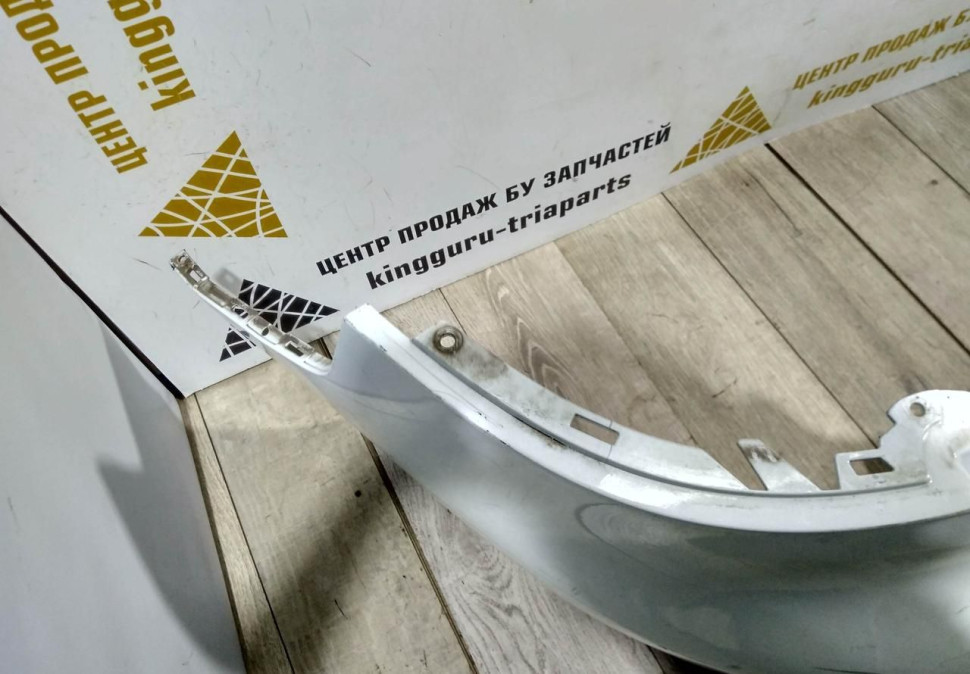 Бампер задний бу Renault Fluence OEM 850220041R