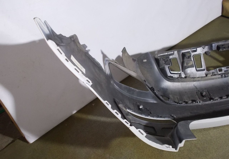 Бампер задний бу BMW X6 E71 OEM 51127176243 Бампер задний бу BMW X6 E71 OEM 51127176243