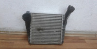 Интеркулер правый Volkswagen Touareg NF oem 7P0145804b