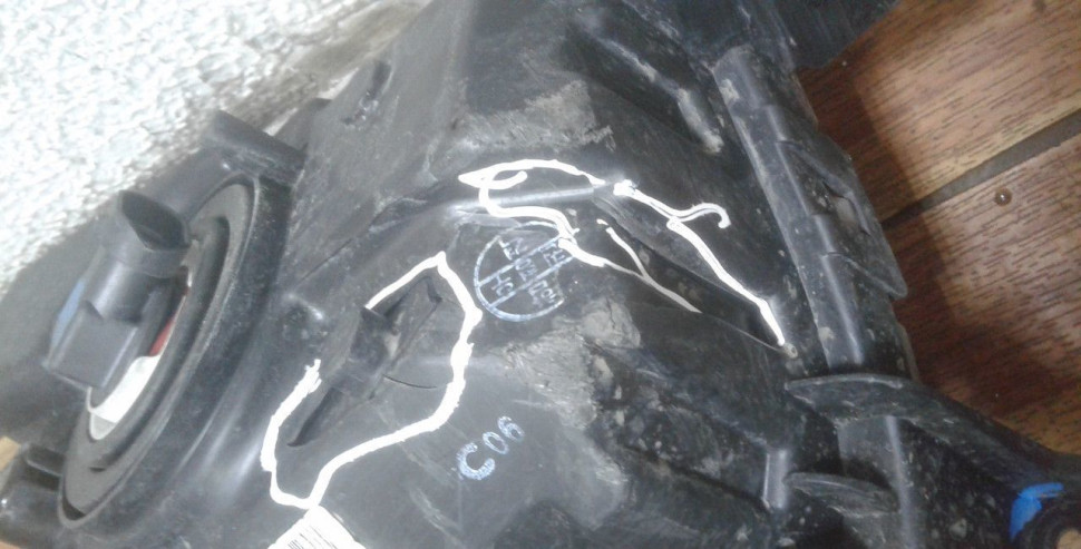 Фара птф правая Hyundai Creta oem 92202m0000 (слом. 1 крепл. трещ. корпуса)