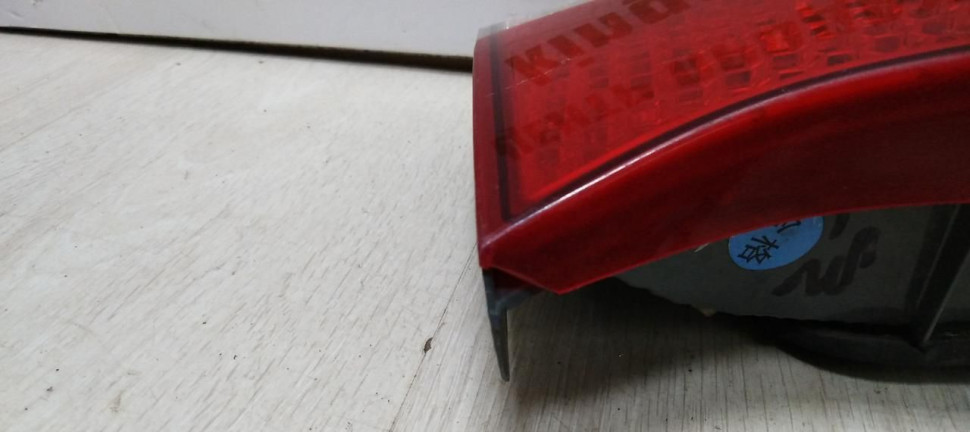 Фонарь внутренний левый Kia Rio 3 до рест 11-15 седан oem 924034x000 Фонарь внутренний левый Kia Rio 3 до рест 11-15 седан oem 924034x000