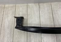 Усилитель заднего бампера Skoda Octavia A7 OEM 5E5807305C