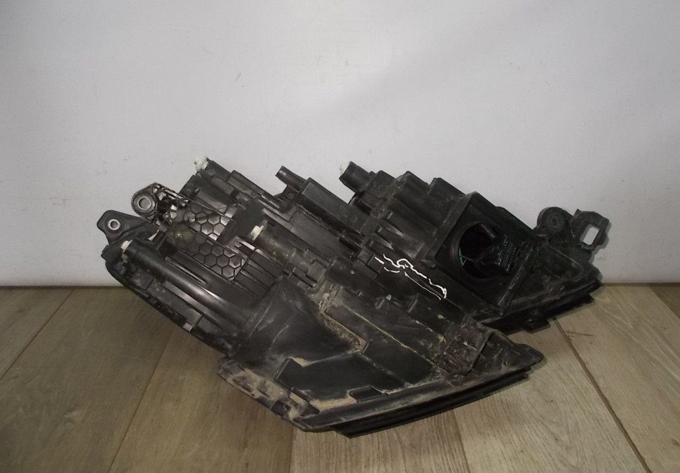Фара ЛЭД LED левая бу Skoda Kodiaq OEM 565941015E