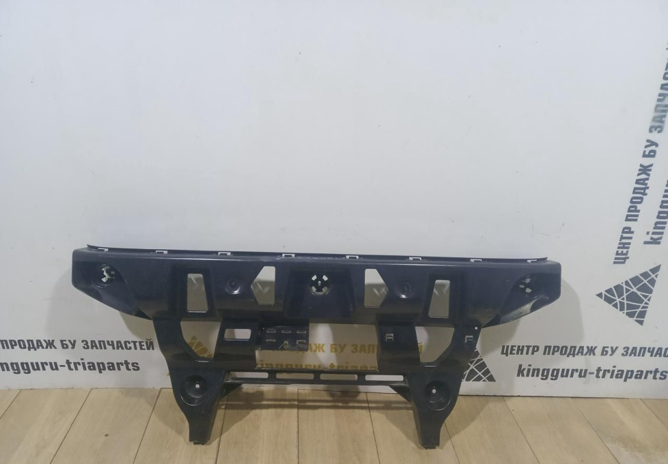 Кронштейн заднего бампера центральный бу BMW X6 F16 OEM 51127349374
