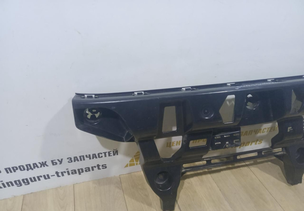 Кронштейн заднего бампера центральный бу BMW X6 F16 OEM 51127349374