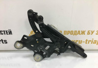 Петля капота правая BMW X1 F48 OEM 7329442