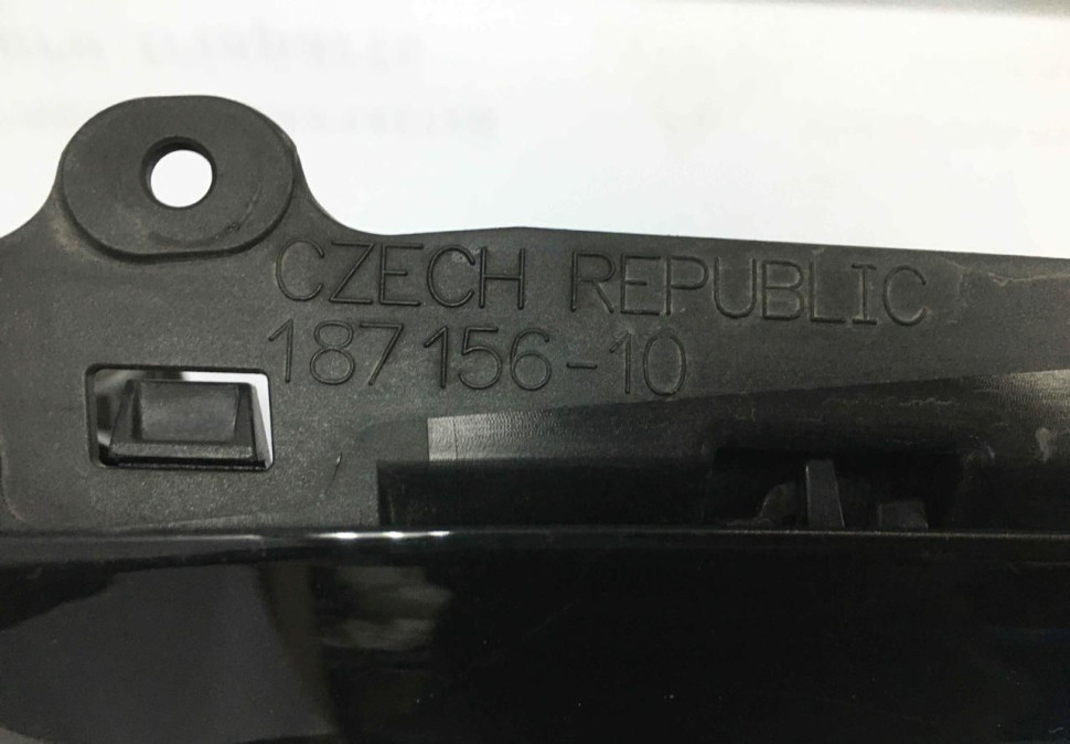 Воздуховод радиатора верхний BMW 3 G20 M-Pack OEM 51749465188