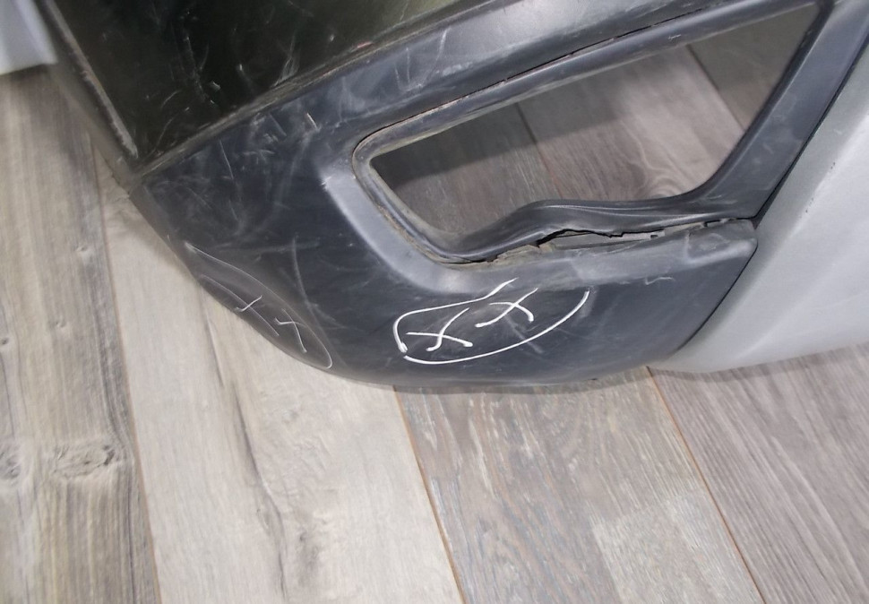 Бампер задний бу Renault Duster OEM 850225435R Бампер задний бу Renault Duster OEM 850225435R