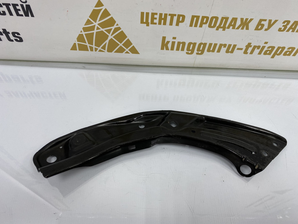 Кронштейн передней панели левый Skoda Rapid OEM 5JA805931B