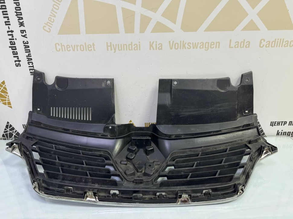 Решетка радиатора Renault Logan 2 рестайлинг OEM 623105887R Решетка радиатора Renault Logan 2 рестайлинг OEM 623105887R