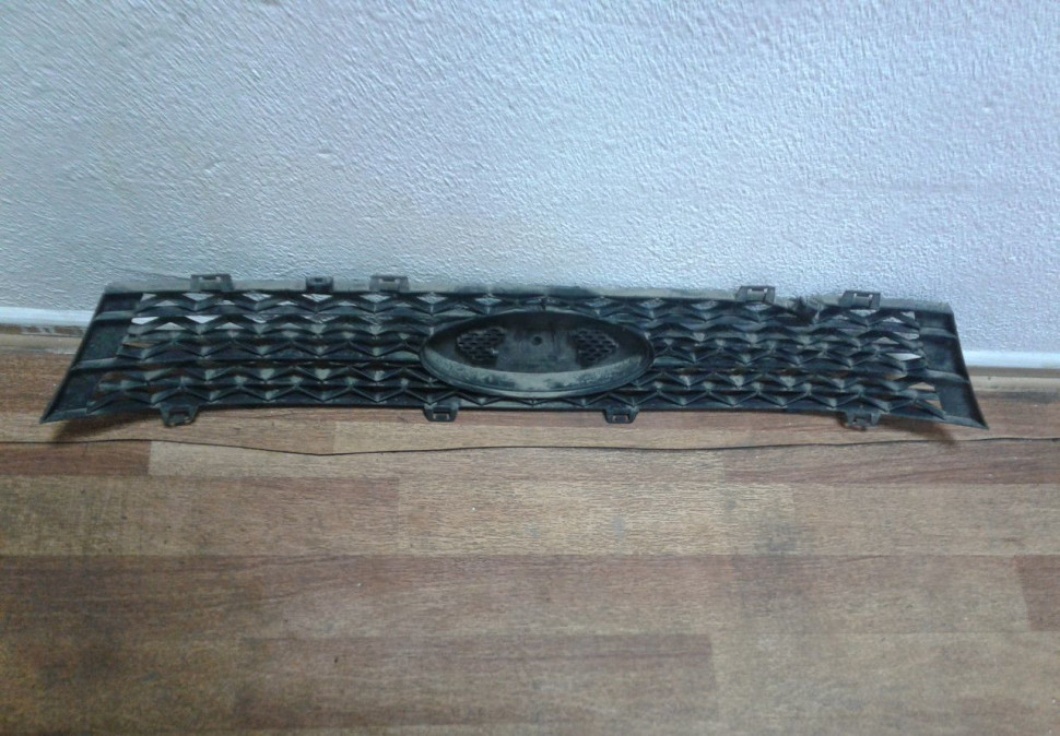 Решетка радиатора Lada Vesta oem 8450006673