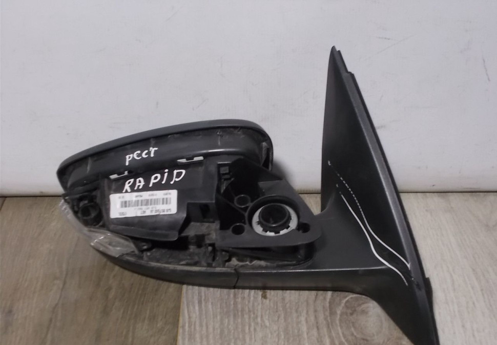 Корпус зеркала правый бу Skoda Rapid рестайлинг OEM 5JB857502J