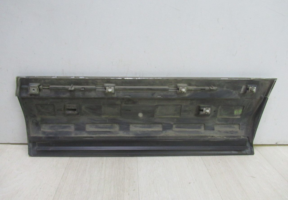 Молдинг двери задний правый Volkswagen Touareg NF oem 7p6854950