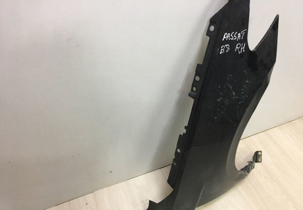 Крыло переднее правое Volkswagen Passat B8 (14>) oem 3G0821106 (вмятина )