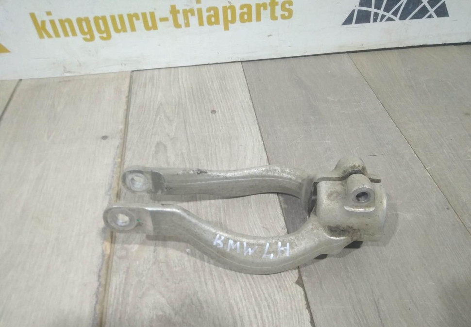 Крепление переднего левого амортизатора бу BMW 5 G30 OEM 31126865929