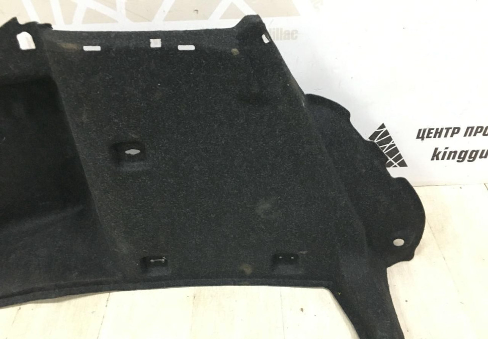 Обивка багажника левая Skoda Octavia A7 OEM 5EU867427 Обивка багажника левая Skoda Octavia A7 OEM 5EU867427