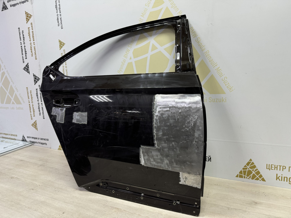 Дверь задняя правая бу Skoda Superb 3 OEM 3V5833052 Дверь задняя правая бу Skoda Superb 3 OEM 3V5833052