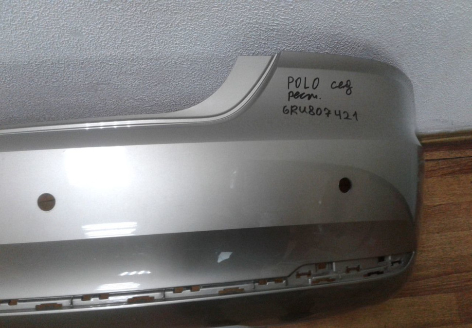 Бампер задний Volkswagen Polo седан рестайл oem 6ru807421 (трещина) Бампер задний Volkswagen Polo седан рестайл oem 6ru807421 (трещина)