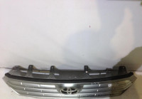 Решетка радиатора Toyota Highlander 2 oem 5311148110 (скл-3)