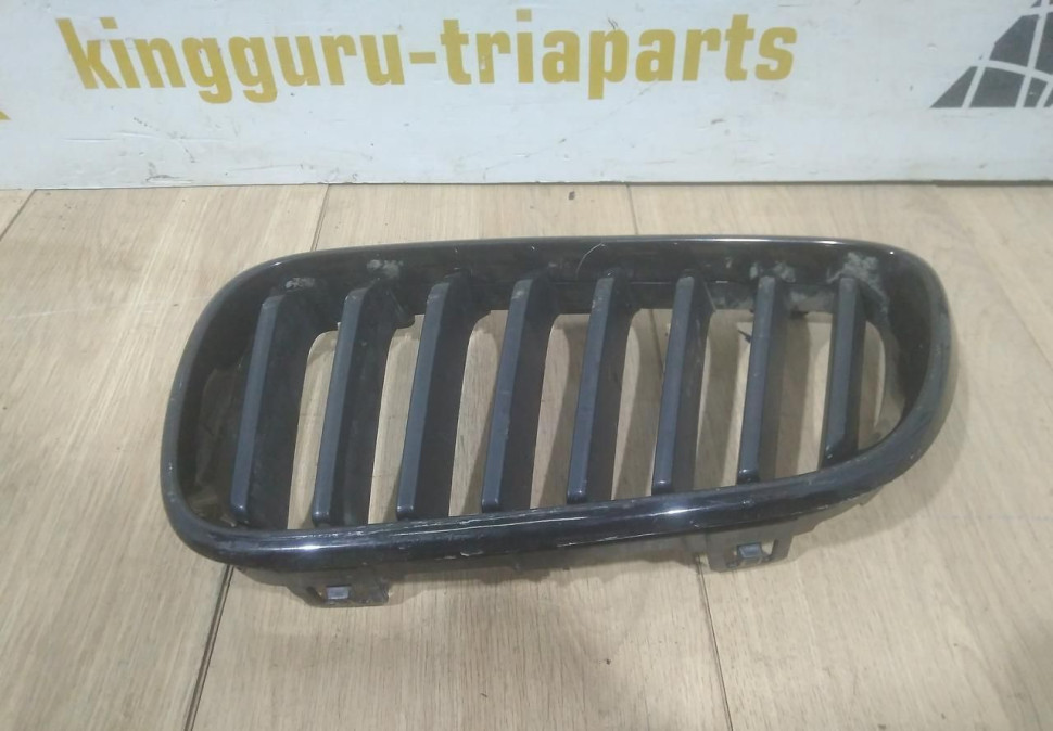Решетка радиатора левая бу BMW 2 F22 OEM 51137295521 Решетка радиатора левая бу BMW 2 F22 OEM 51137295521